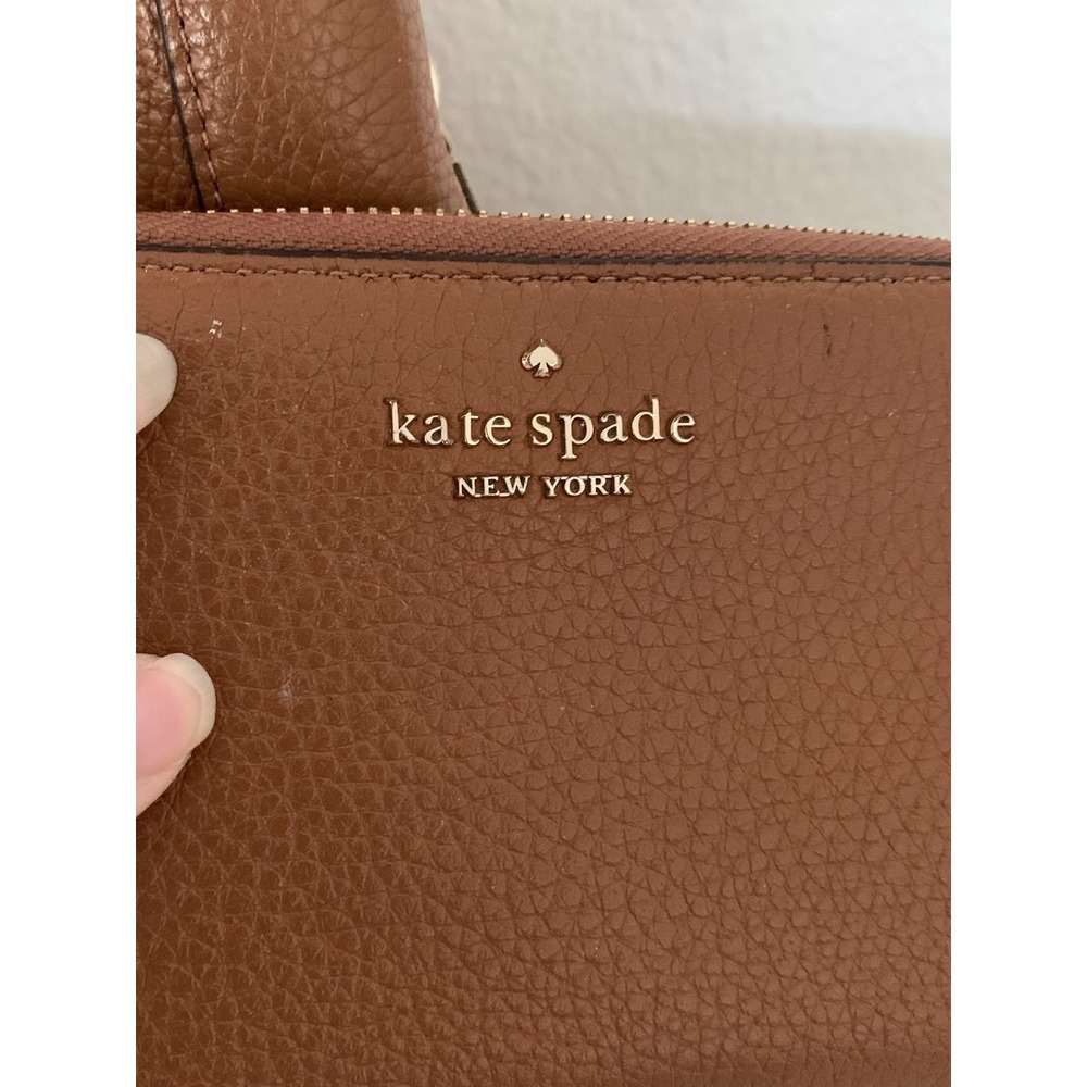 KATE SPADE NEW YORK BROWN PEBBLED SHOULDER BAG & WALLET GOLD HARDWARE FOR WOMEN - Picture 2 of 11